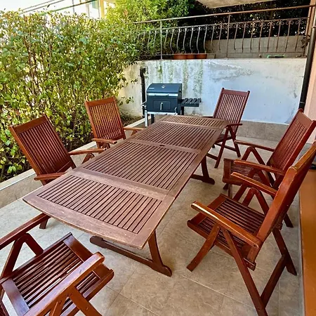 - Uzundzha Casa de Férias