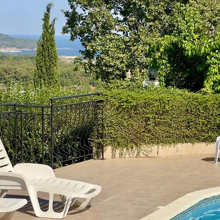 Nyaraló - Uzundzha Primorszko