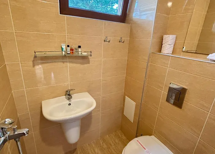 - Uzundzha Ferienhaus *