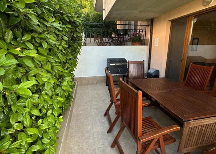 - Uzundzha Ferienhaus