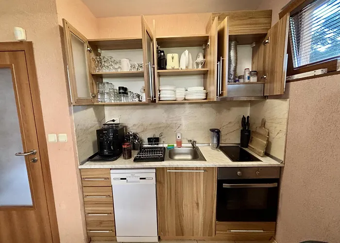 - Uzundzha Ferienhaus